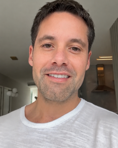 Customer testimonial video